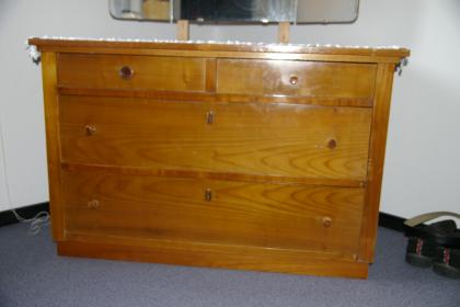 ALTE SCHÖNE SPIEGELKOMMODE Kommode KIRSCHE MASSIV vor 1950
