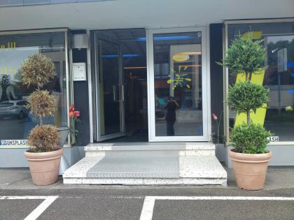 SOLARIUM GÜNSTIG ZU VERPACHTEN