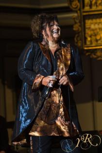 Yasmin Reese / Sängerin & Moderatorin für Weihnachtsfeier, Silvester, Bertiebsfe