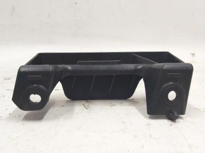 Rahmenhalterung der zweiten Reihe Tesla Modell 3 1549187-00-A