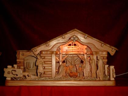 Weihnachtskrippe mit geschnitzten Figuren !