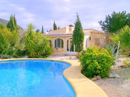 Idyllisch gelegene Finca in Parcent