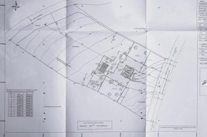 BAUGRUNDSTÜCK AUF KRETA IN ALLEINLAGE IM WEINBERG MIT BAUGENEHMIGUNG