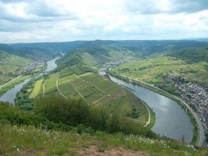 Urlaub in Eifel und Mosel Nähe der Lavabombe