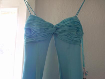Wunderschönes Sylvesterkleid zartblau in Gr. 36 von Jennifer Taylor
