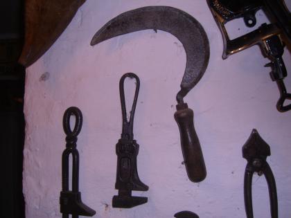Alte Haushaltsgeräte und Werkzeuge