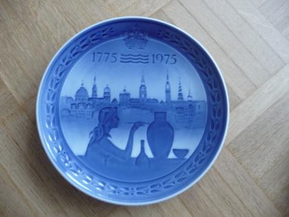 Royal Copenhagen: 200-Jahr-Teller: 200 Jahre Königl. Porzellanmanufaktur