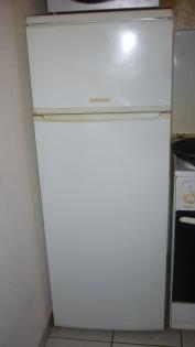Kühlschrank weiß, freistehend