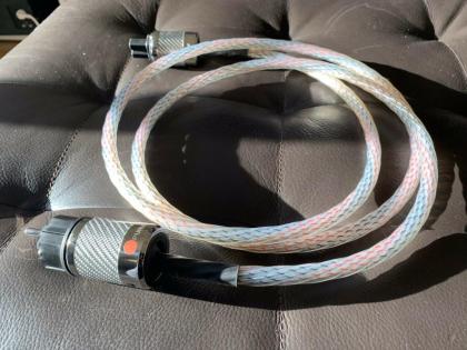 Nordost Valhalla Stromkabel, mit Furutech NCF Stechern, 2, 20 m