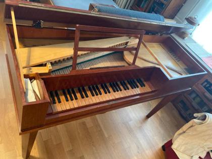 SUCHE Gebrüder Ammer Eisenberg Instrumente Clavichord, Cembalo, Spinett, Spinett