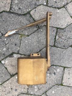 2 Türschließer