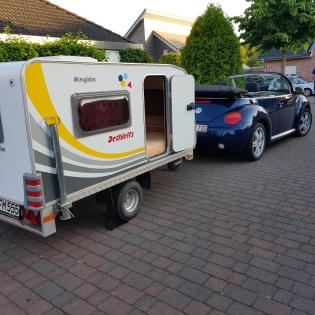 Mini Wohnwagen zu vermieten ( Camper Schlafbox Miniglobe Camping)