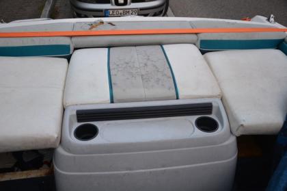 Bayliner 2052 Capri Cuddy mit Trailer 3, 0 Mercruiser