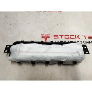 Tesla Model 3 Fahrer-Knieairbag 1077825-00-D