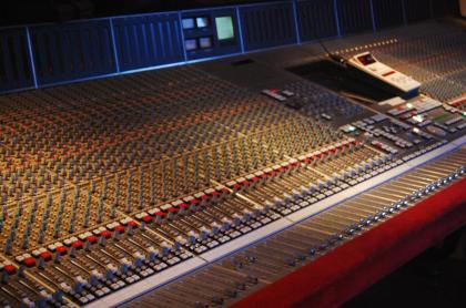 Digitale Mischpulte Behringer Soundcraft PreSonus Yamaha Midas Allen & Heath und