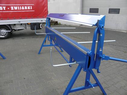 Abkantbank 2640/1,2 Öffnungshöhe 300 mm  Rollenschere Glattwalzmaschine Kantbank