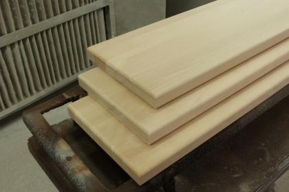 HOLZTREPPENSTUFEN STUFEN HOLZBELEG BETON BUCHE HOLZ UNBEMALT 95x28x4cm