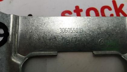 Halterung Metall Fahrerairbag Tesla Model X, S 306055010