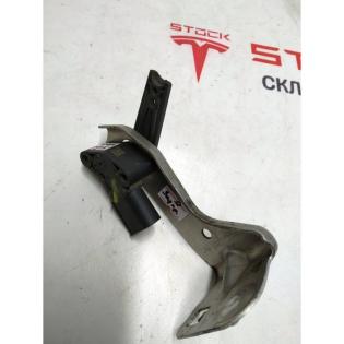 1027976-00-X Luftfederungssensor hinten rechts (defekter Hebel) Tesla Modell X 1