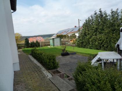 Schnuckelige 2 ZW, Bad, WC, Dusche, Einbauküche etc. in Diemelstadt