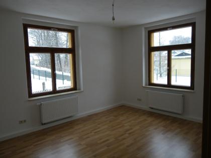 71 m² sanierte Altbauwohnug in 09235 Meinersdorf