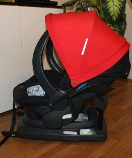 Stokke Xplory Kinderwagen PLUS Zubehör Alter 6 Monate alt