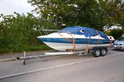 Bayliner 2052 Capri Cuddy mit Trailer 3, 0 Mercruiser