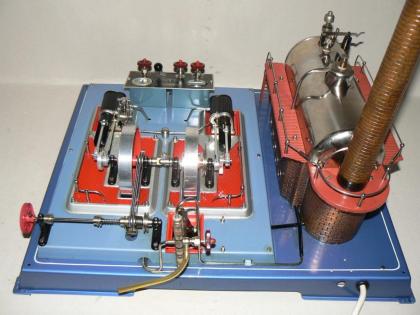 Wilesco Dampfmaschine D32 el,  2 Zylinder