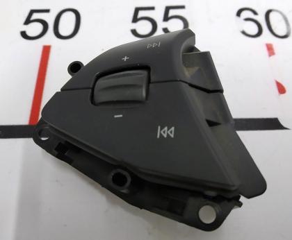 Schalterknopf (am Lenkrad) links Tesla Modell X S REST 1013242-00-H