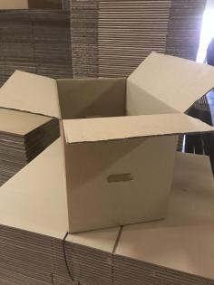 Umzugskartons 57cm x 35cm x 40cm, 48Liter, bis 45kg, Qualität Wellpappe 2 zu ver