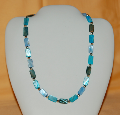 Perlmutt Kette, blauer Traum