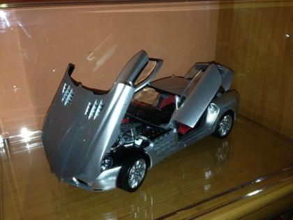 Mercedes Benz McLaren SLR silver CMC C-006 E silber metallic Leder rot 1:12