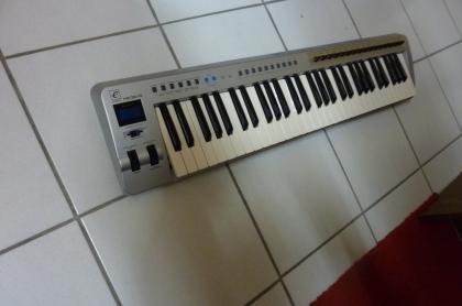 MIDI Master-Keyboard Evolution MK 361C