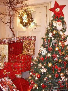 Nostalgische Weihnachtsdekorationen und antike Weihnachts-Loungebereiche für ein