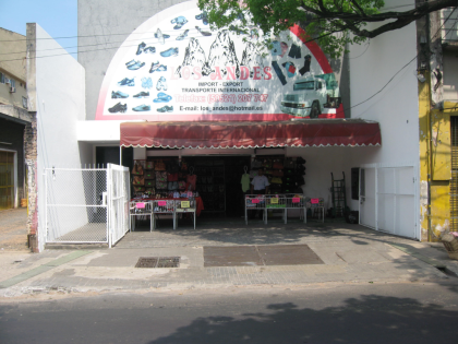 Gutgehendes, 3 stöckiges  Geschäftshaus  im Steuerparadies Asuncion Paraguay