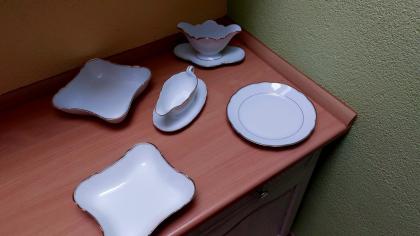 Tafelservice ,weiß Gold