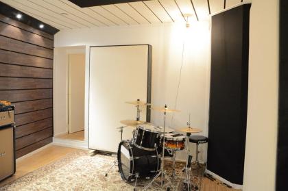 Tonstudio zur Mitbenutzung in Berlin-Schöneberg (Regie & Aufnahmeraum, inkl. Küc