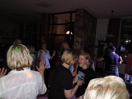 Ü-40 Party am 21.3.-0.7978  in Lichtenberg.wer möchte noch mitfeiern?????