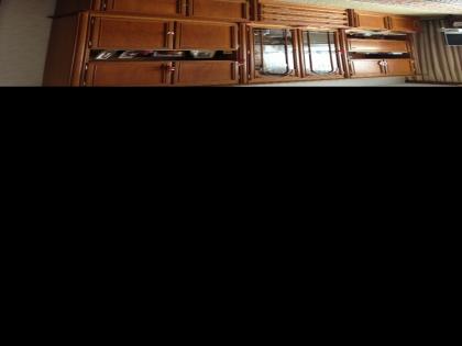 Wohnzimmerschrank
