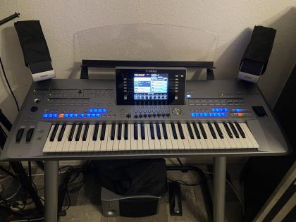 Yamaha Tyros 5 61 Tasten gebraucht /Privat