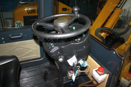 Radlader Stapler Knicklenker Allrad Hoflader ZL10 Nennlast 1000kg BJ-0.7978