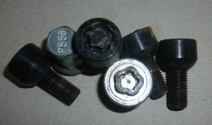 Radsicherungsbolzen mit 2 Adaptern 22 mm
