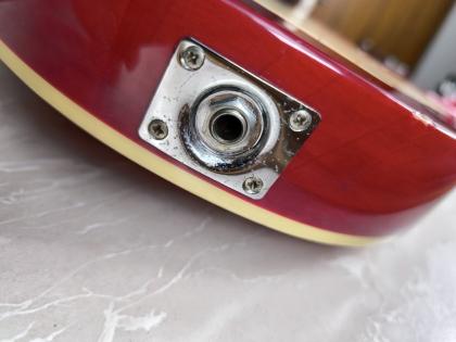Linkshänder E-Gitarre von JD Brothers mit Verstärker
