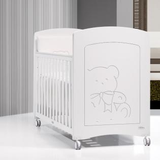 Schönes Kinderbett TRAMA 60x120 cm KIARO Kiefer Holz mit Räder, Seitengitter NEU