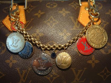 HIER für Sie = NEU & NEUWERTIG & GEBRAUCHT Louis Vuitton Taschen & Accessoires