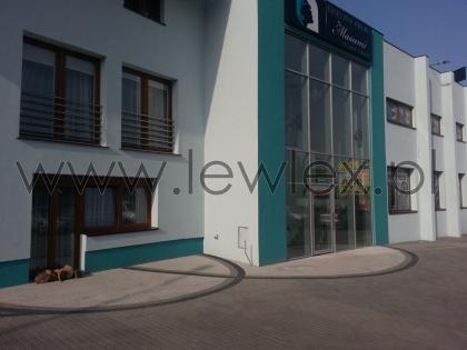 Aluminiumkonstruktionen aus warmem oder kaltem Aluminium YAWAL System