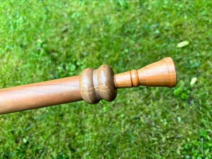 Alphorn, 2- teilig in F, 1. Hand, aus massivem Nussbaumholz, Einzelstück, siehe 