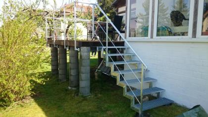AußenTreppen, Metalltreppen aus Polen zum Garten, zur Terasse, Schmiedeeisenzaun