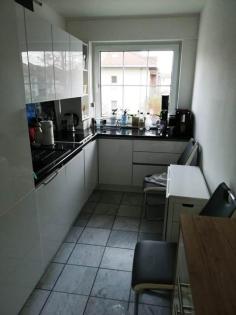 Voll möblierte ca. 80 qm 3 Zimmer top Wohnung mit Balkon und Stellplatz!