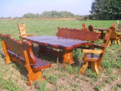 Holzgarnitur mit Schilf, rustikal, handgefertigt